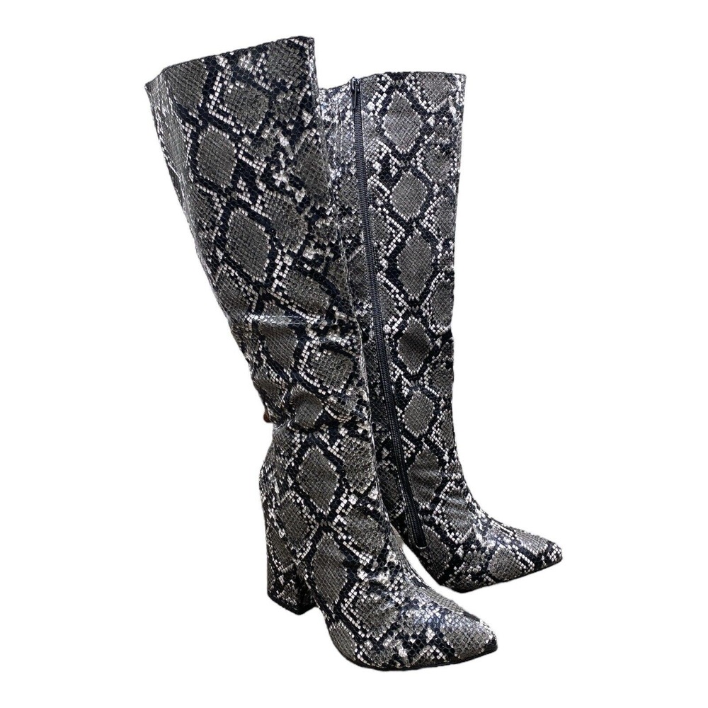 Chase + Chloe Snake DESI Boots Sz 7 NIB